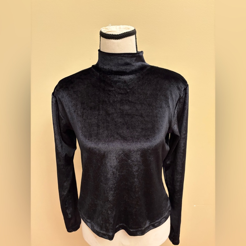 Elegant Black Velvet Turtleneck Top